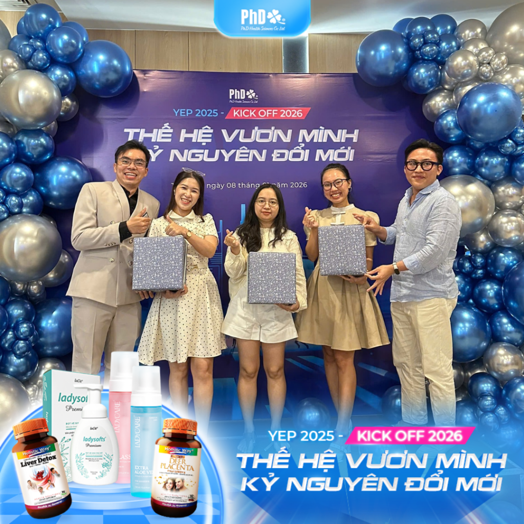 Tập thể đại gia đình PhD cùng sẻ chia những khoảnh khắc đáng nhớ. 