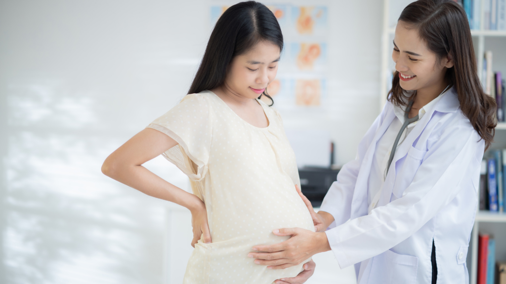 Thăm khám theo dõi thường xuyên để hạn chế tình trạng viêm nhiễm ảnh hưởng đến thai nhi.